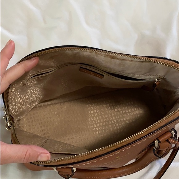 Beautiful Kate Spade purse. - Picture 2 of 3
